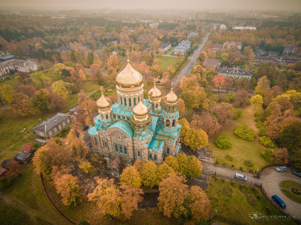 Hostel Brize Лієпая Екстер'єр фото